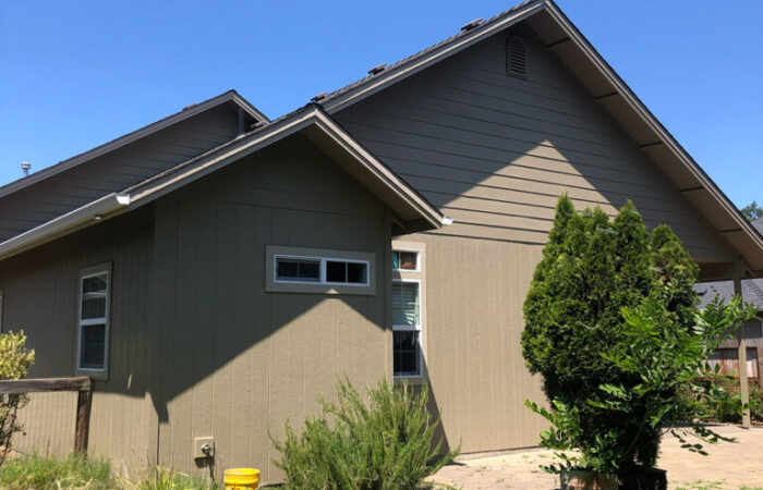 Exterior house paint job in Grants Pass